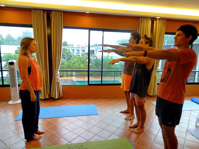 yoga_teacher_training_program_ciang_mai_hypnotherapy_lesson