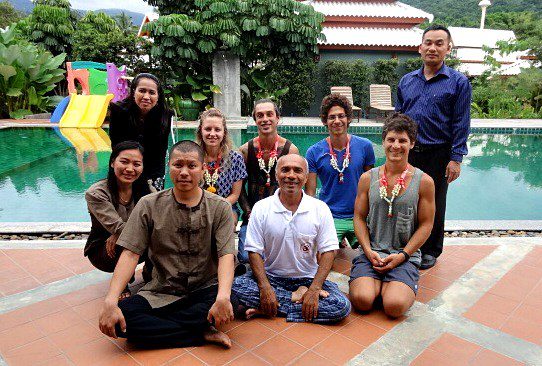 yoga_teacher_training_200h_Thailand_hotel_staff
