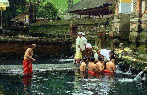 Pura_Tirta_Empul,_Ubud,_Bali,_Indonesia