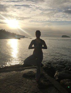 yoga_teacher_training_bali_sunset_pose