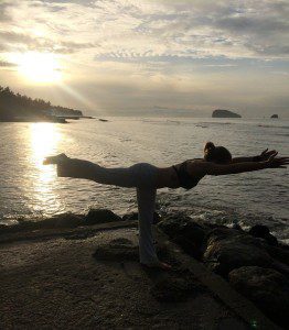 yoga_teacher_training_bali_sunset_beach